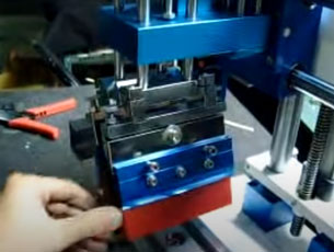 网印机专用刮胶夹-独家专利